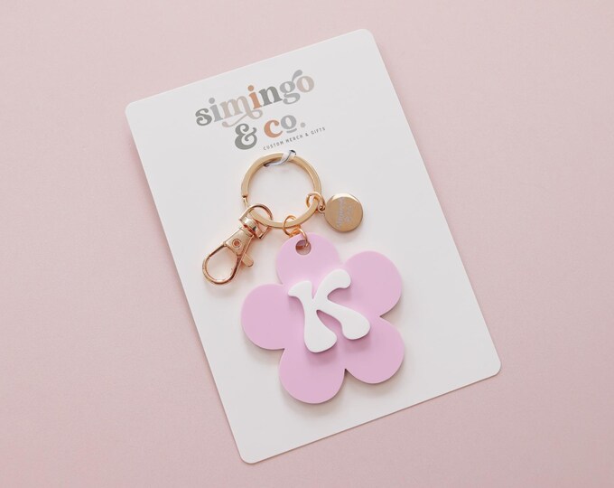 Flower Keychain, Initial Keychain, Personalized Keychains, Personalized Keychain for girls, Aesthetic Keychains, Backpack Keychains