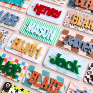Namnbricka för ryggsäck för pojkar, Anpassad namnbricka i akryl, Personlig väskberlock, Blöjväskebricka, Bagagebricka för barn