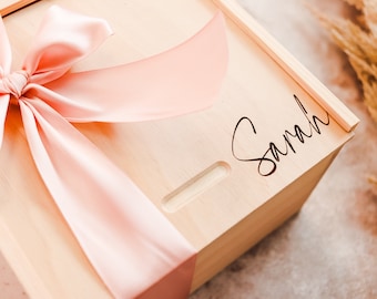 bridesmaid wooden proposal box,  Engraved WITH NAME, Bridesmaid Gift Box, Bridesmaid Box, Personalized Box, Wooden Gift Box, Name engraved
