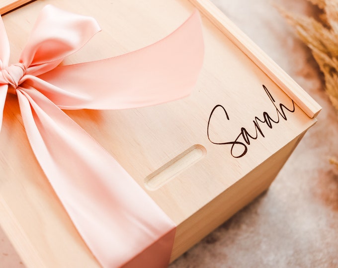 bridesmaid wooden proposal box,  Engraved WITH NAME, Bridesmaid Gift Box, Bridesmaid Box, Personalized Box, Wooden Gift Box, Name engraved