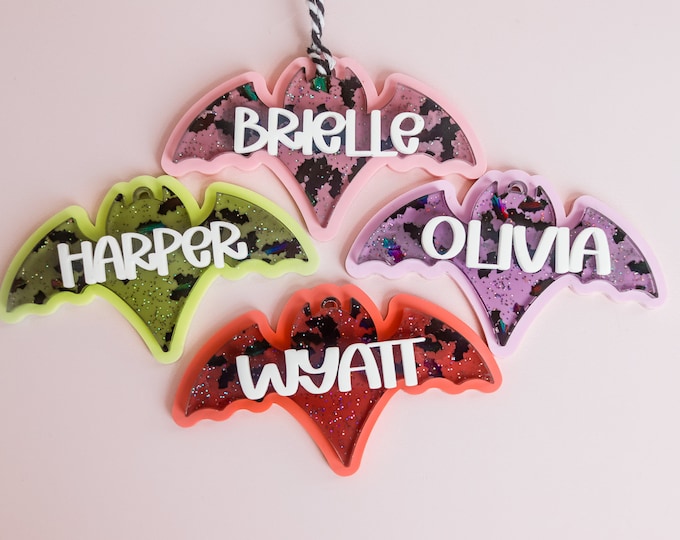 Personalized Basket Tag, Halloween Basket Tag, Bat Tag, Halloween Name Tag, Trick or Treat Bag Tag, Halloween Tags, halloween glitter tag