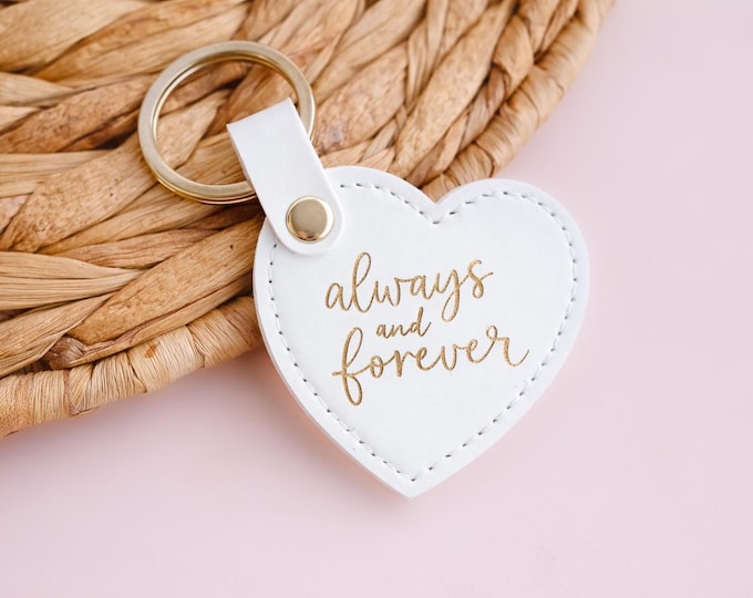 Personalized Leather Keyring, Personalized Monogram Key Ring, Heart Leather Keychain, Modern Key Rings, Custom Galentines Gifts, Drive safe