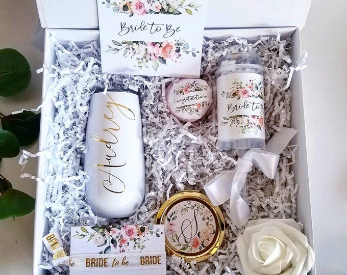 Bride to be Box Fiance Gift Engagement Gift- Long Distance Bride Gift for Bride- Future Mrs. Wedding Gift- Gift for Bride Custom Gift Box