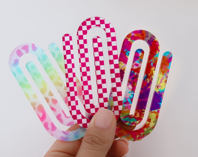 Jumbo Paperclip Bookmark, bookmark gift for teacher, gift for book lovers, acrylic bookmark, teacher appreciation gift, nurse gift