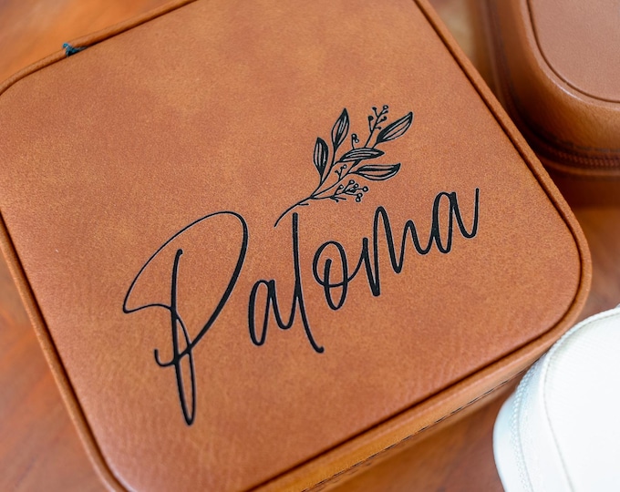 Leather Medium Square Jewelry Box, Leather Jewelry Box,Luxury Travel Case, Leather Jewelry Case, Easter Gift Mothers day gift Wedding favors
