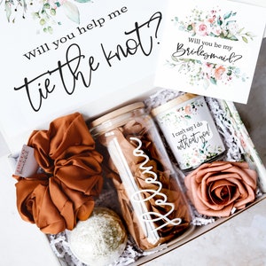 Will You Be My Bridesmaid Proposal Box Set, Personalized Bridesmaid Gift Box Set Matron of Honor Maid of Honor Bridesmaid Glass Tumbler Sage