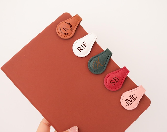 Leather Magnetic Bookmark, Personalized Leather Bookmark, Initials Leather Bookmark, Handmade, Reader gift, gift for him, Gift for her