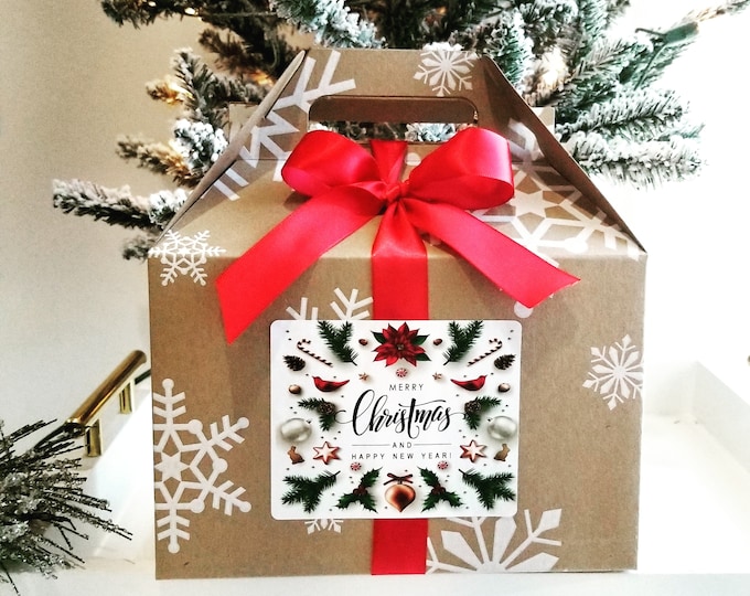 holiday party favors, Christmas gable box, Christmas gift Box, Present, Wrapping Ideas, Merry Christmas, Gift Wrapping, Christmas Favors Box