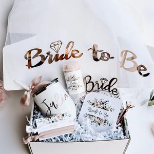 Engagement Gift - Bridal Shower Gift - Gift for Bride - Future Mrs. Wedding Gift - Gift for Bride - Custom Gift Box - Bride to be Box