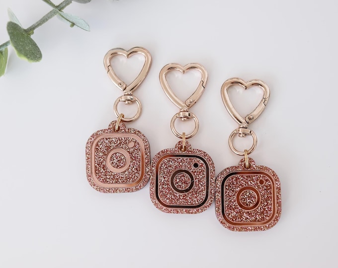 Digital business card, Instagram Smart NFC keychain, Tap and follow