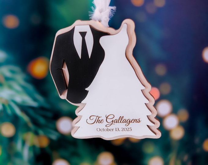 Married Ornament 2024 Gift Newlywed Gift Mr & Mrs Christmas Ornament Personalized Mr Mrs Wedding Couple Ornament Wedding Gift Keepsake