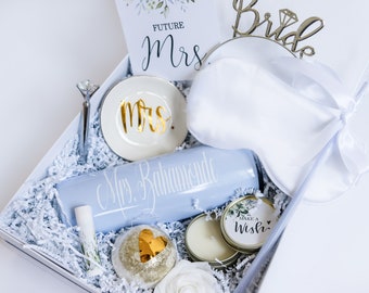 Future Mrs gift Bride to be Box- Fiance Gift- Engagement Gift- Bridal Shower Gift- Future Mrs Gift for Bride- something blue