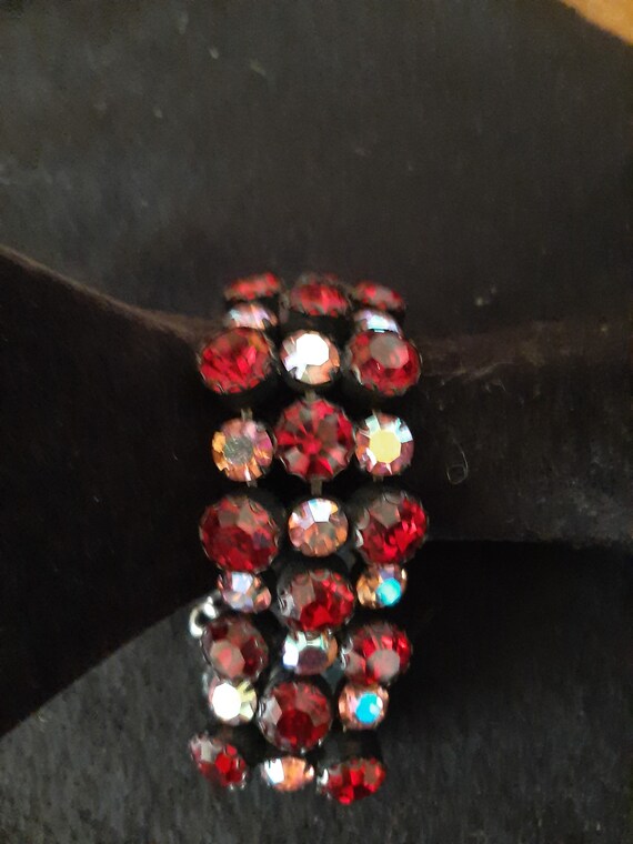 1950's Dark Red & Radiant Pink Rhinestone Bracele