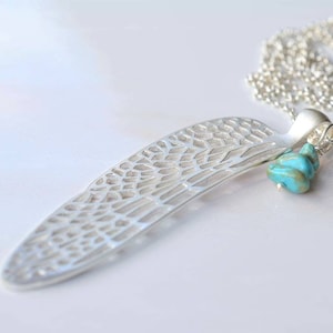 Grote Sterling zilveren Dragonfly vleugel hanger aan een 75 cm stoeprand ketting