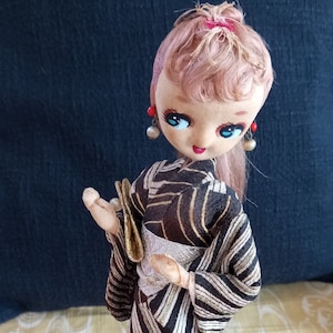 vintage Japanese pose doll big eye silk kimono handmade doll original Japan