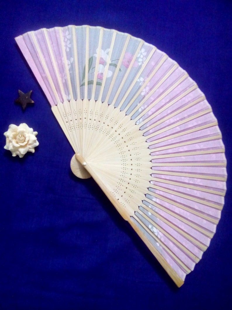 Vintage japanese fan hand fan original Japan handpainted flowers golden waves silk wood folding fan pink white silver gold sakura flowers