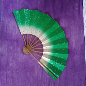 Vintage Japanese Paper Fan: Green & Gold Hand-Painted Dancing Fan