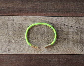 BRZN Bullet Casing Bracelet Slimer Camo recycled .22lr shells neon green neon yellow camo 550 paracord wire men women