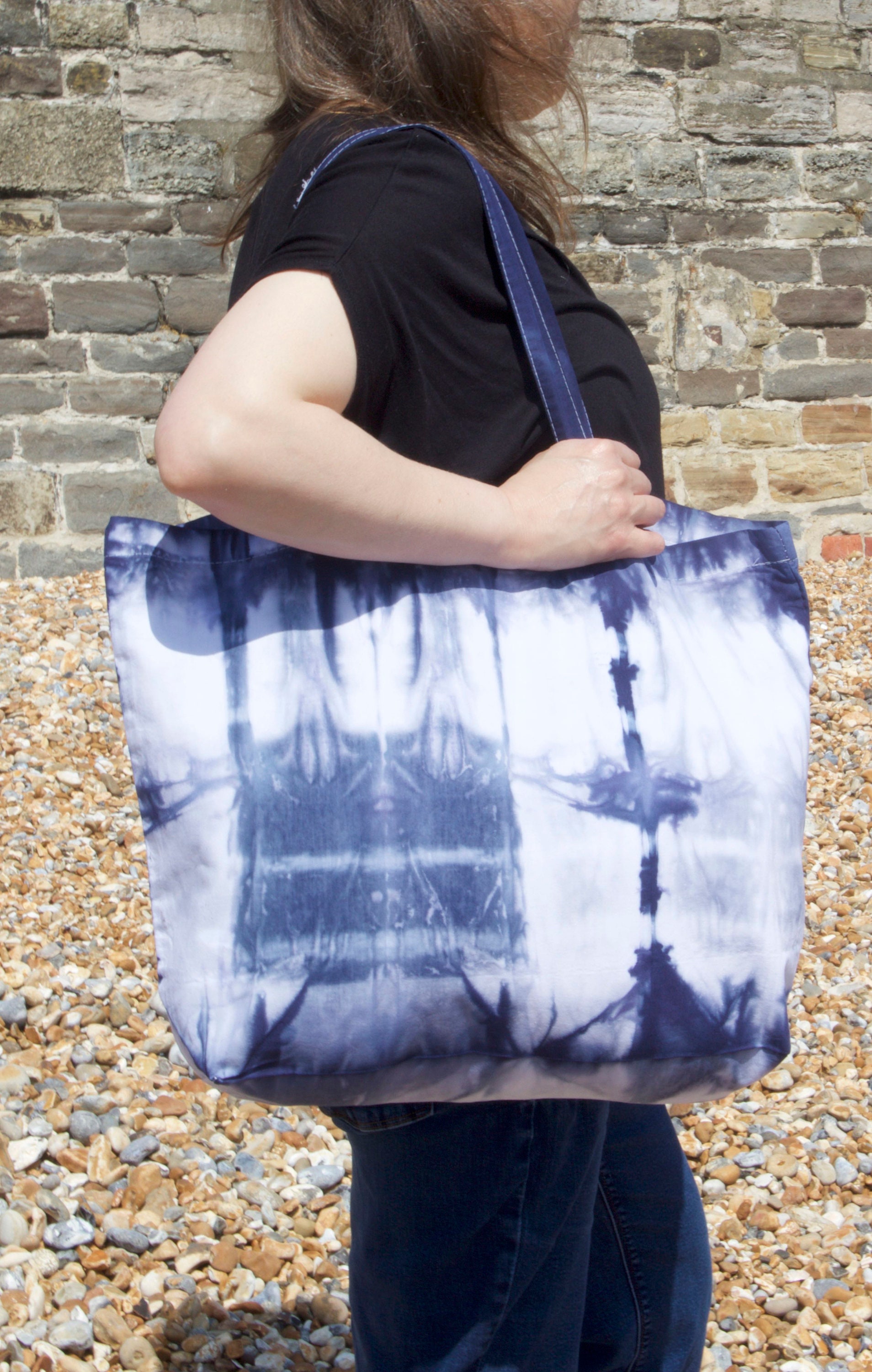 ★TOUT Y EST★ Mmlg DAY TOTE TYEDIE PARA BLUE MMLGBC1A013 71KmnRyvpXL._AC_SX466_.jpg