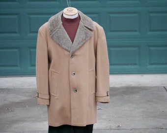 Thoroughbred by Energy Vintage Carcoat, Beige with Gray Collar, Size 44 (XL), Nice Coat!!