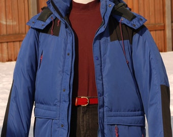 Eastern Mountain Sports 100% Goose Down Parka, Very Good Condition with Down Filled Hood. Large