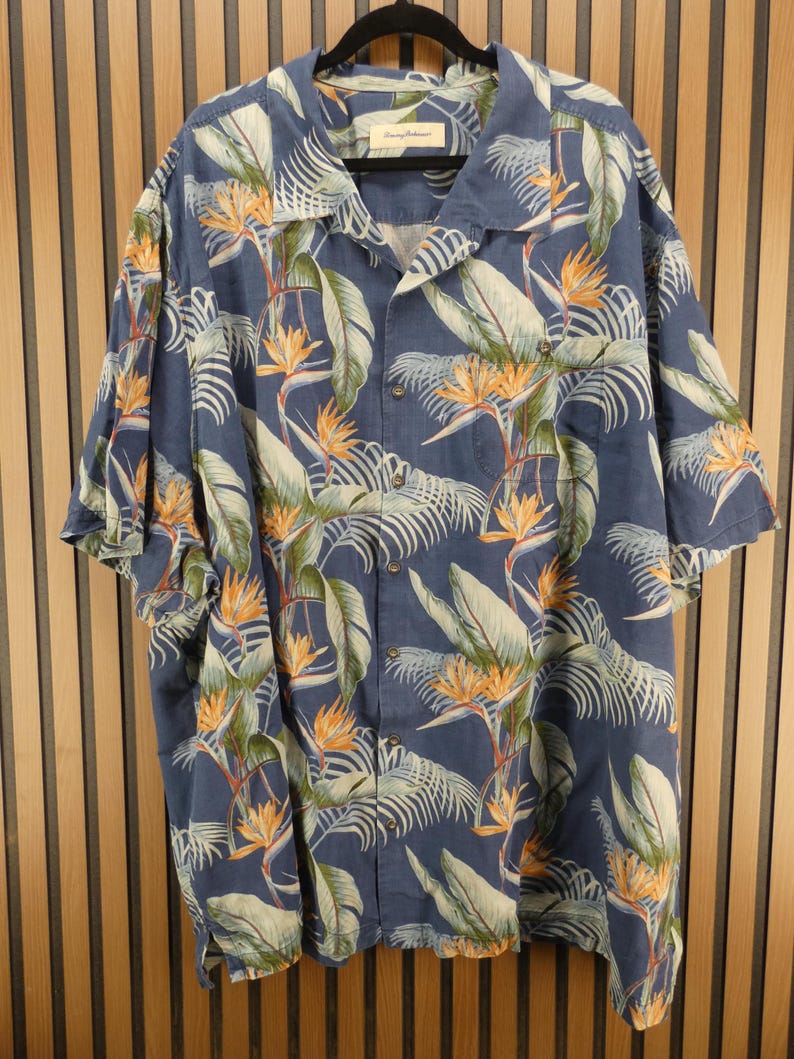 Vintage 5XB Tommy Bahama Men's Hawaiian Camp Shirt, 100% Silk image 2
