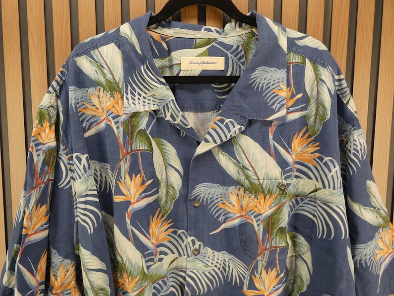 Vintage 5XB Tommy Bahama Men's Hawaiian Camp Shirt, 100% Silk image 1