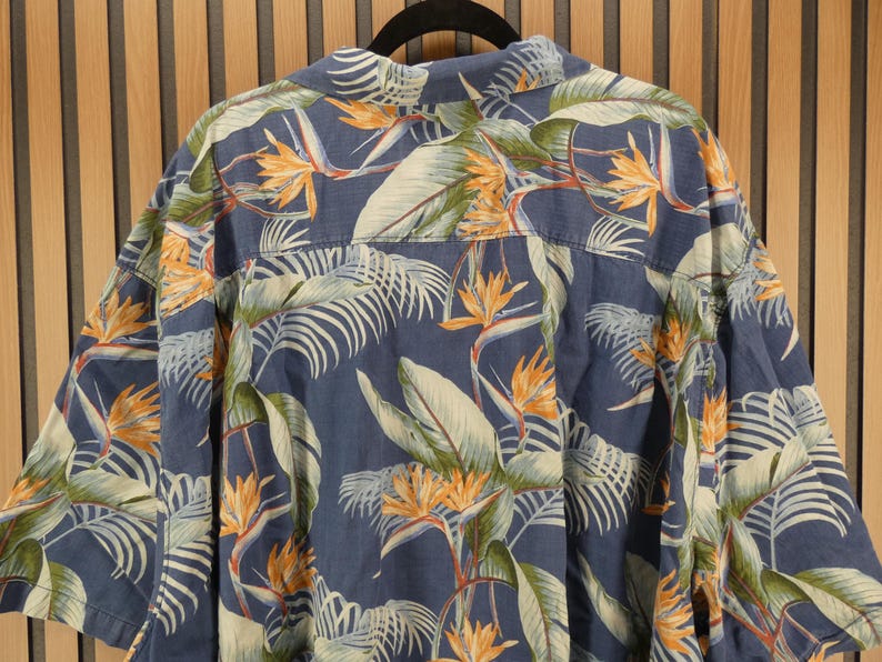 Vintage 5XB Tommy Bahama Men's Hawaiian Camp Shirt, 100% Silk image 3