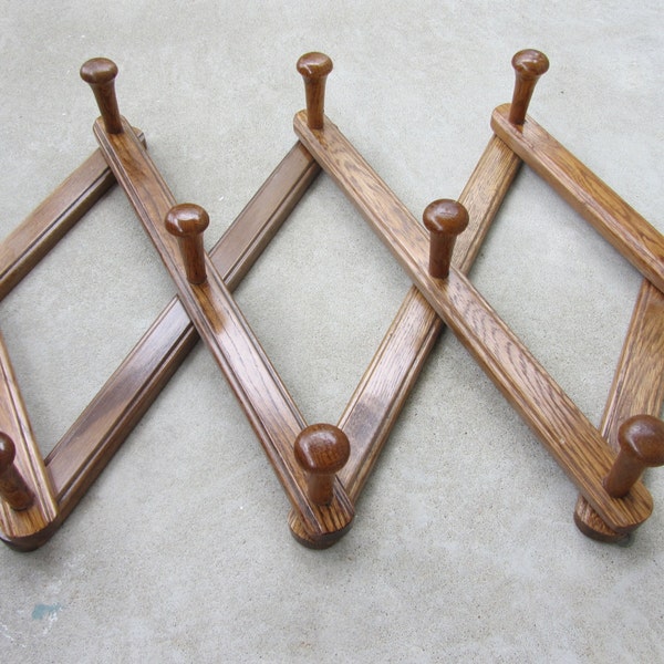 Large Knobbed Vintage Accordion Folding Peg Clothes Drying Rack