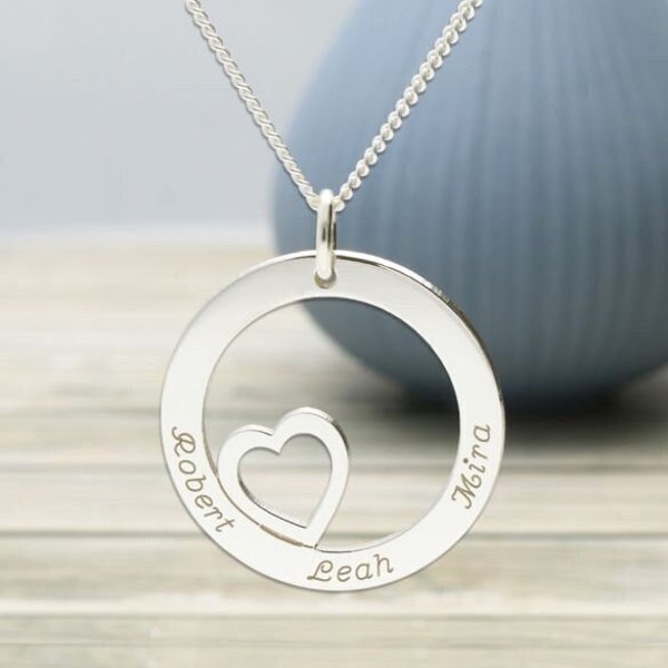 Silver Family Names Personalised Necklace with Heart - Gift Idea for Her Mum Mom from Son Daughter up to 6 Names - Circle of Love Pendant