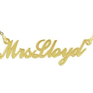 Personalized 9ct Gold Plated on Sterling Silver &#39;Carrie&#39; Style Mrs Miss Ms ANY Name Necklace Pendant & Chain- New Wife Brides Hen Night Gift