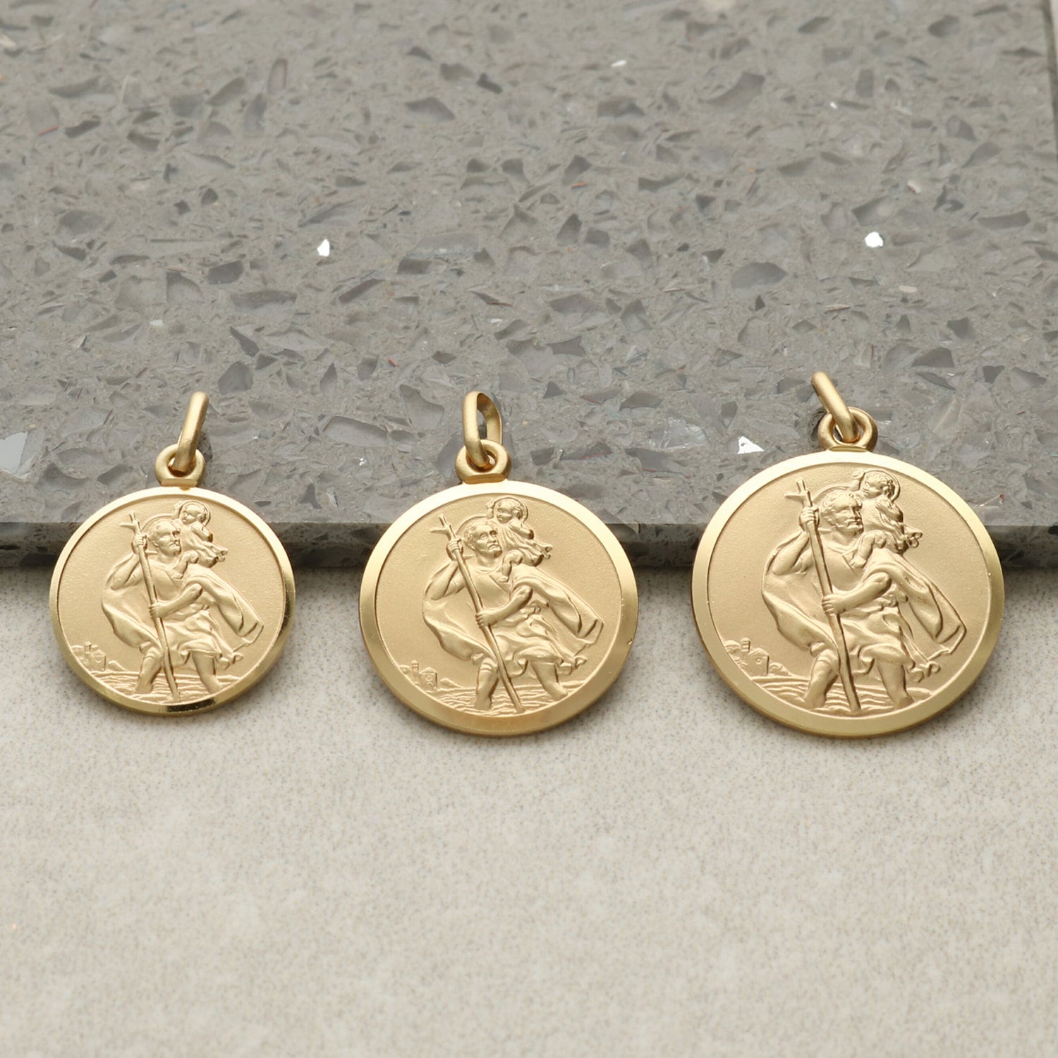 9ct Gold Personalised St Christopher Medal Pendant or Necklace 16mm 18mm or 20mm + Chain Option 18th 21st Birthday Holy Communion Gift