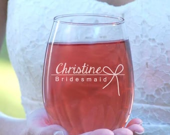 Personalized Maid of Honor Gift, Stemless Wine Glasses, Bridesmaid Gift, Wedding Party Wine Glass, Custom Wine Glass, Maid of Honor Proposal