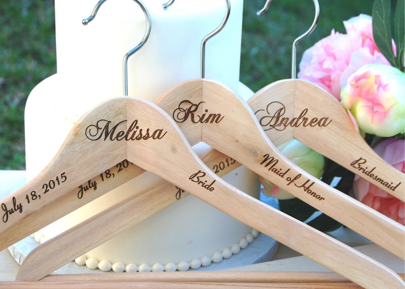 Personalized Gift Personalized Bridesmaid Gift Rustic Wedding 5 Hangers Maid of Honor Gift Bridesmaid Gifts Bridesmaid Name Hanger