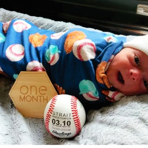 Personalized Baseball Birth Announcement, Baby Boys Gift, Engraved Baseball, Custom Baseball Bat, Sports Nursery Gift, Dad Man Cave Decor image 3