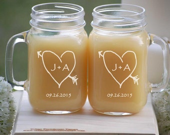 Personalized Wedding Gift, Mr and Mrs Glasses, Bridal Shower Gift, Toasting Glasses, Engagement Gift, Rustic Wedding, Anniversary Gift
