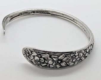 National Silver Co., Narcissus, Silver Plate Silverware Cuff, from 1936
