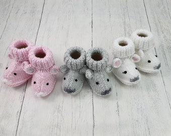 UK2, US3, EU18 (Up to 6 Months) Little Mouse baby booties, baby crib shoes, newborn baby gift, Newborn photo prop, my first shoes.