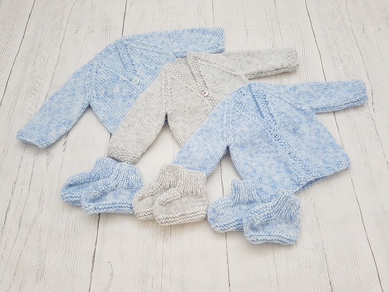 Newborn Waldorf doll clothes Reborn baby set. Small baby cardigan /& booties set Preemie Tiny baby set Prem baby set Premature