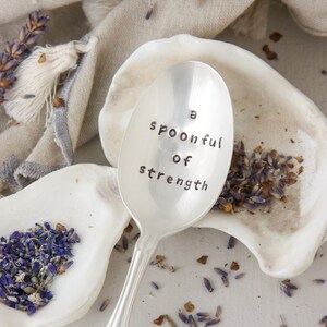 A Spoonful Of Strength Stamped Spoon, Thinking of You, Get Well, Cancer Survivor, Encouragement Gift, Spoon Theory, Chronic Illness, Lupus 画像 1