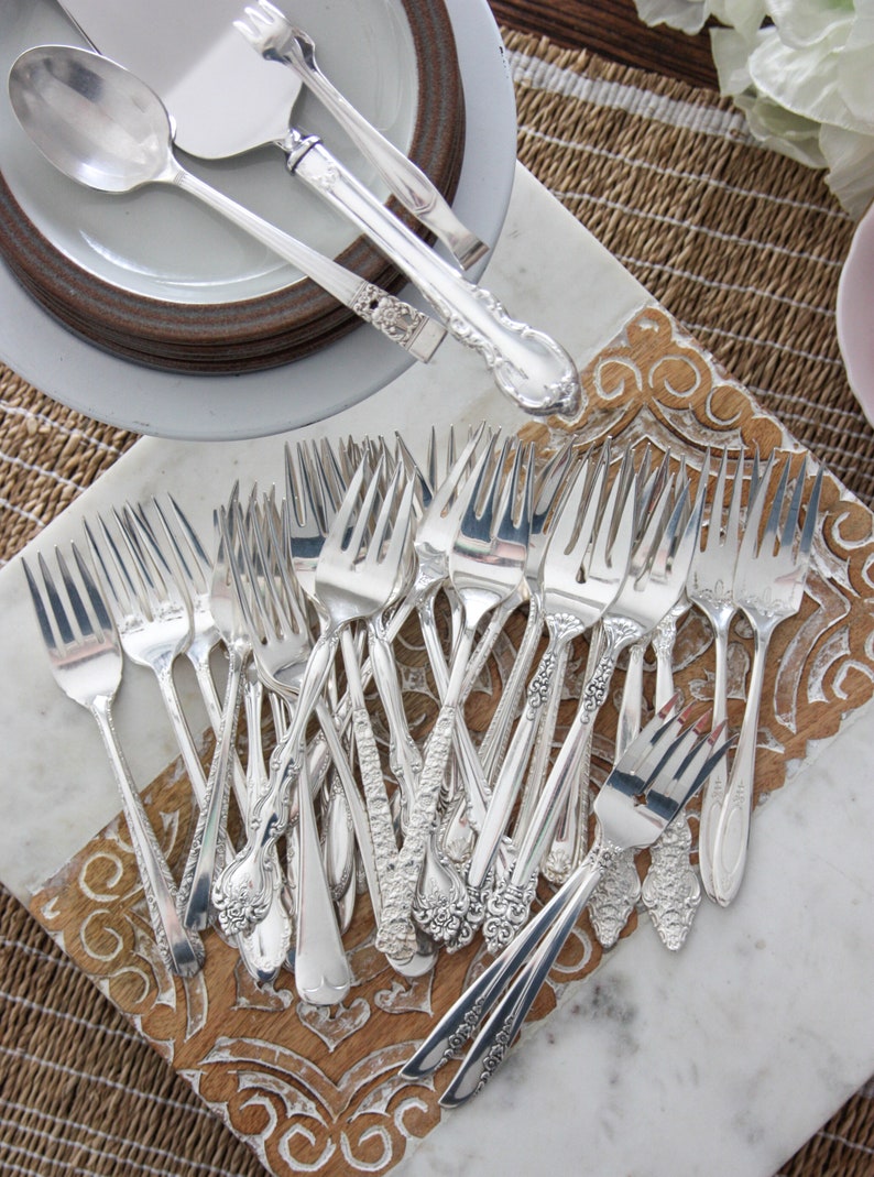 Bulk Vintage Silverware Dessert Set, Dessert Forks, Tea Party, Dessert Party, Wedding, Baby Shower, Holiday Table, Thanksgiving 画像 9