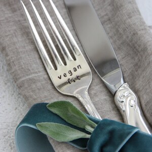 Vegan Fit Stamped Fork, Cadeau végétalien, Cadeau végétarien, Chef en herbe, Cadeau Foodie, Alimentation saine, Nutrition, Body Posititve, Plante à base de plantes image 8