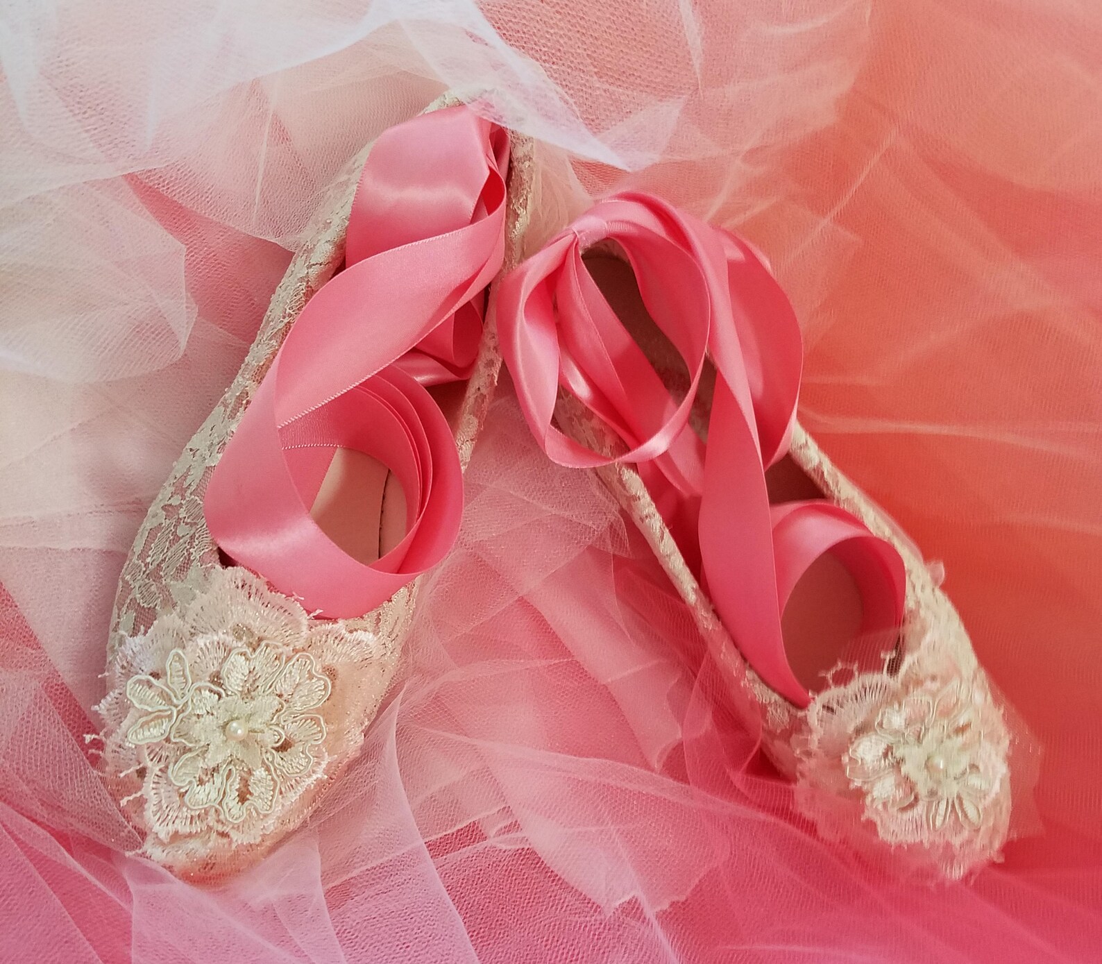 romantic custom designed 3d lace and removable satin ankle-strap bridal wedding ballet flats shoes party club quinceanera prom romantic custom designed 3d lace and removable satin ankle-strap bridal wedding ballet flats shoes party club quinceanera prom