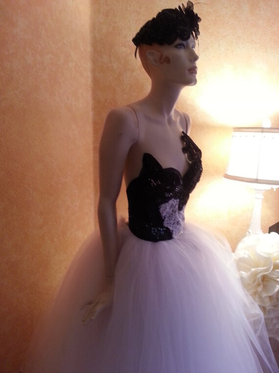 blue royal prom dresses Royal Blue Beaded Appliques Mermaid Velvet Slit Long Train Prom Dress