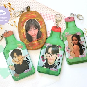 Niedlicher koreanischer Essen Fotokartenhalter | Kawaii KPOP PC Halter ID Inhaber Keychain | Corn Dog Erdbeere Soju Pfirsich Soju