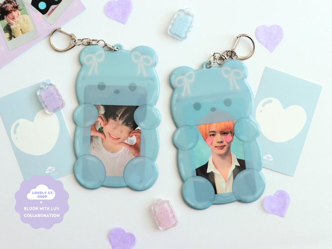 Blue Gummy Bear Photocard Holder: Kawaii KPOP Keychain Card Holder