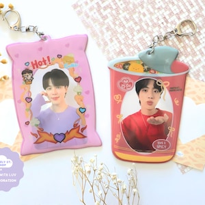 Lindo portatarjetas fotográficas de ramen / llavero portatarjetas de PC de KPOP kawaii / fideos picantes en taza y carbonara