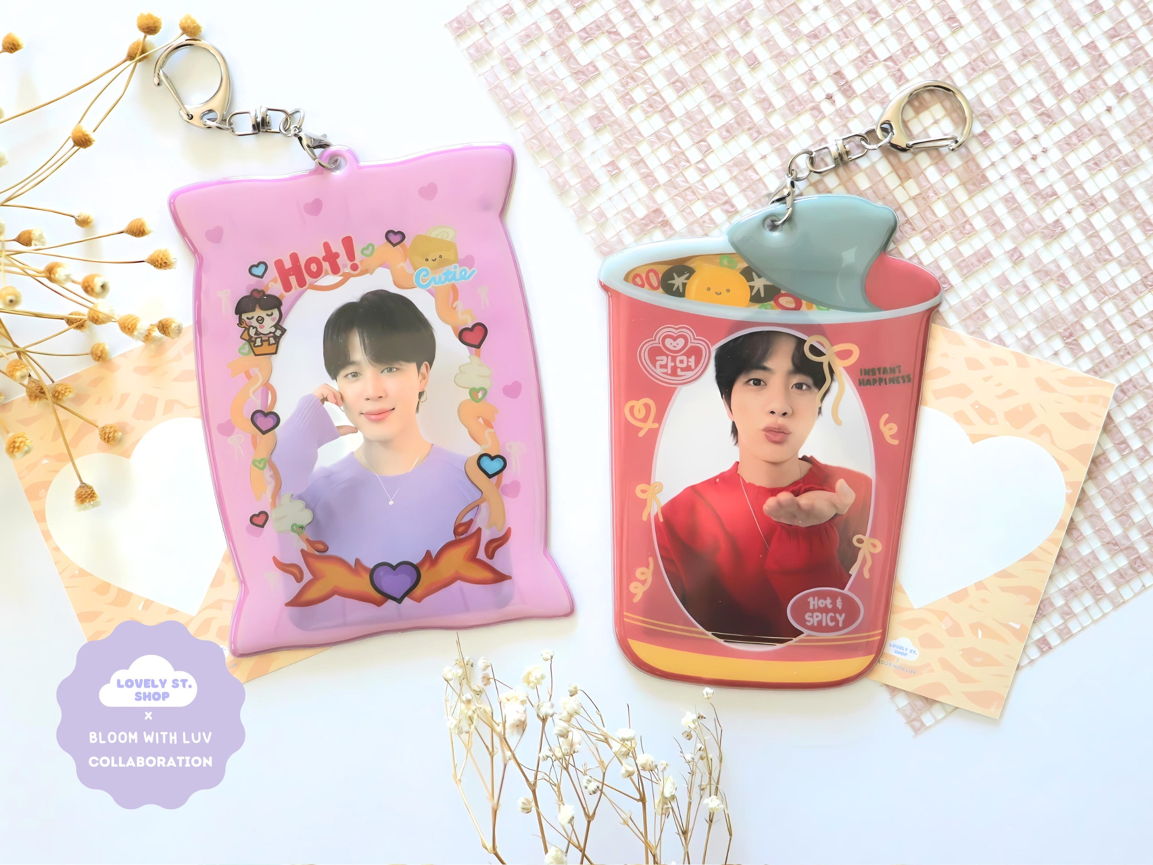 Cute Ramen K-pop Photocard Holder | Kawaii PC Holder Keychain