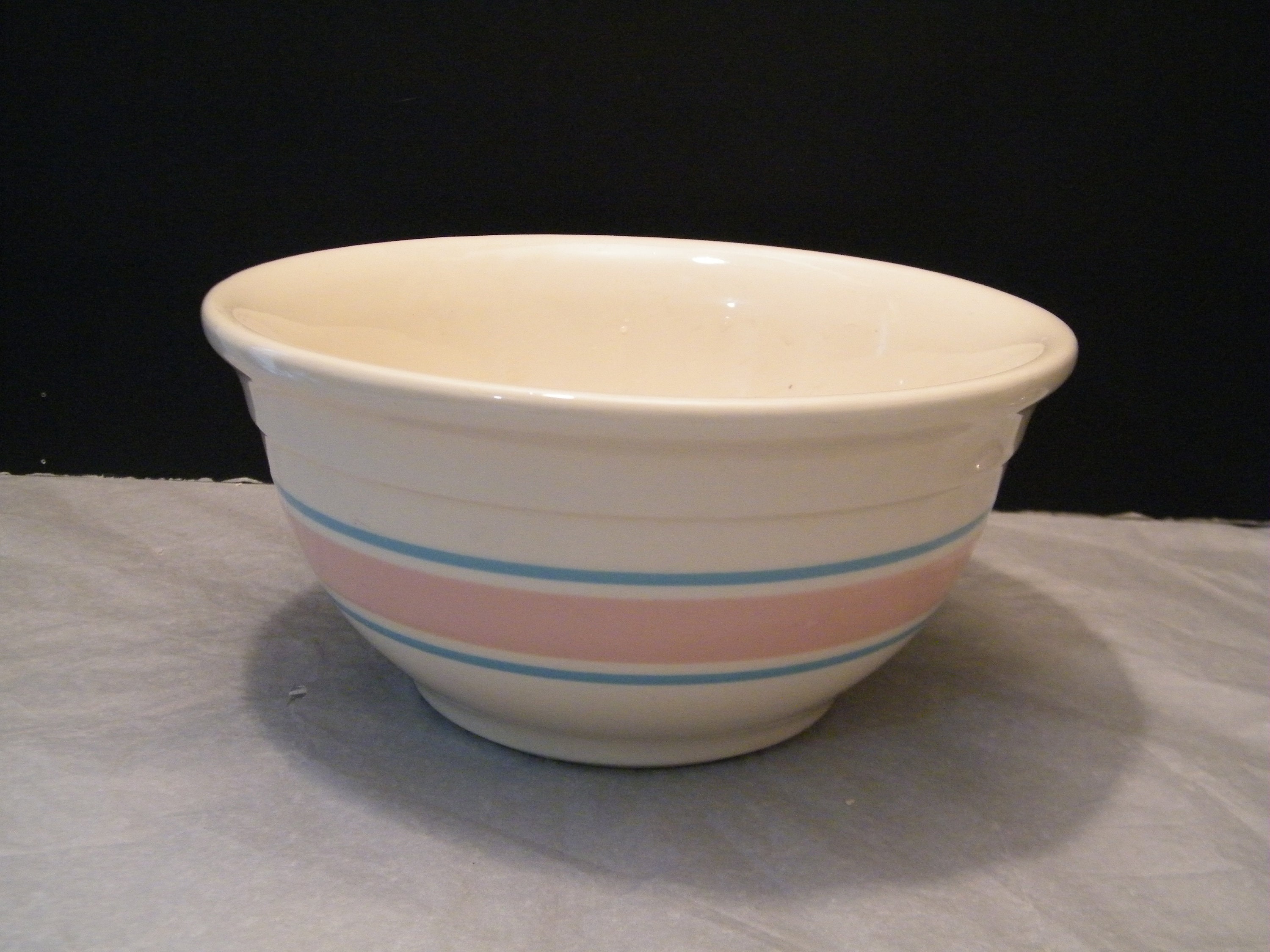 Vintage Ribbed Mixing Bowl Hall Pottery Pink Rose Pattern Farmhouse Kitchen Vintage Ribbed Mixing Bowl Hall Pottery Pink Rose Pattern Farmhouse Kitchen