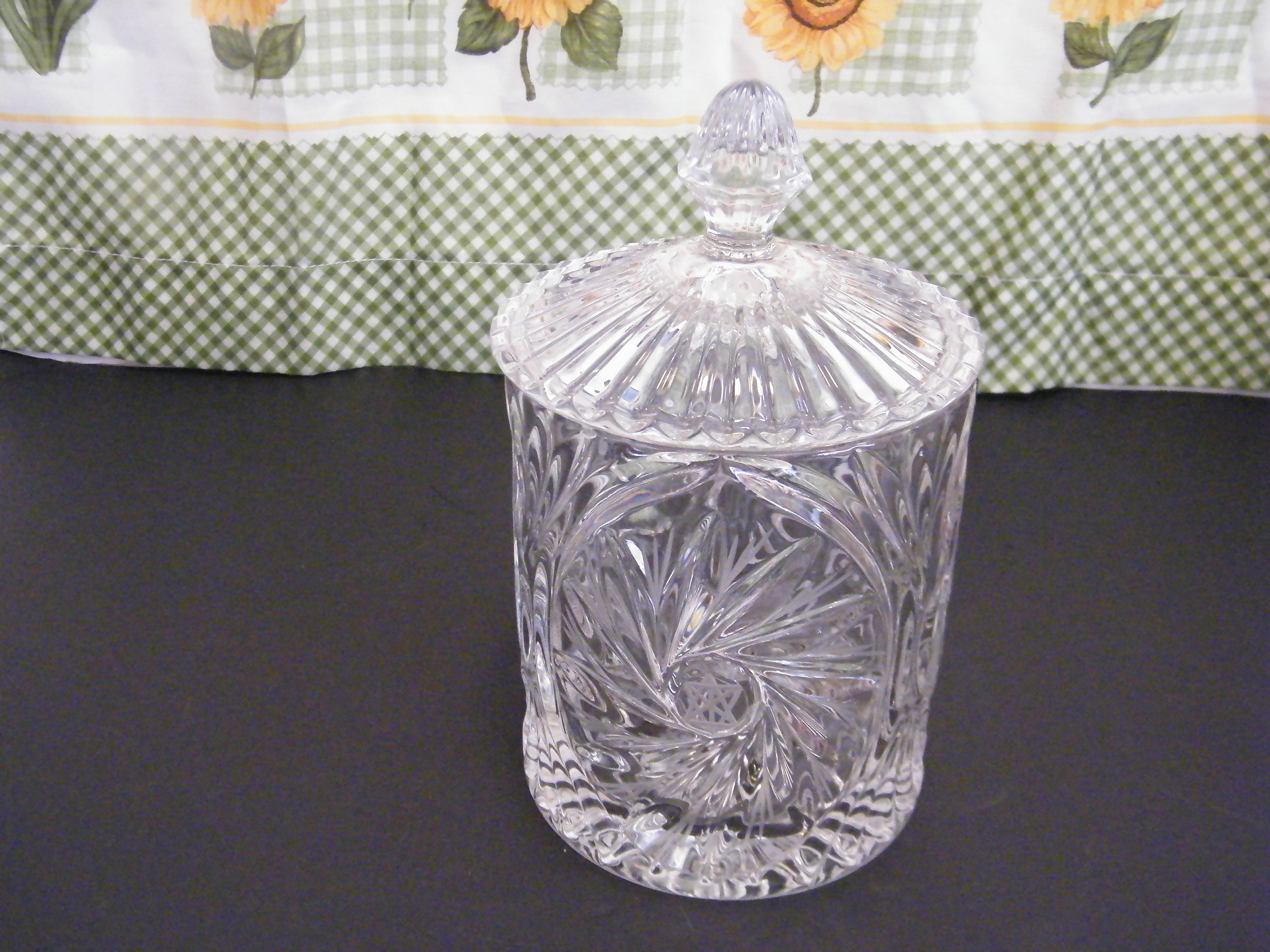 Pinwheel Crystal Glass (JAS) Pinwheel Crystal Glass (JAS)